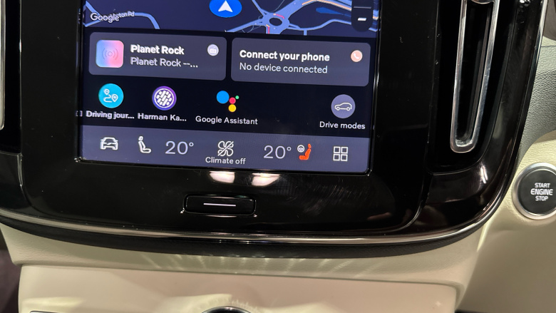 Volvo XC40 2.0 B4P Ultra Bright 5dr Auto Petrol Estate